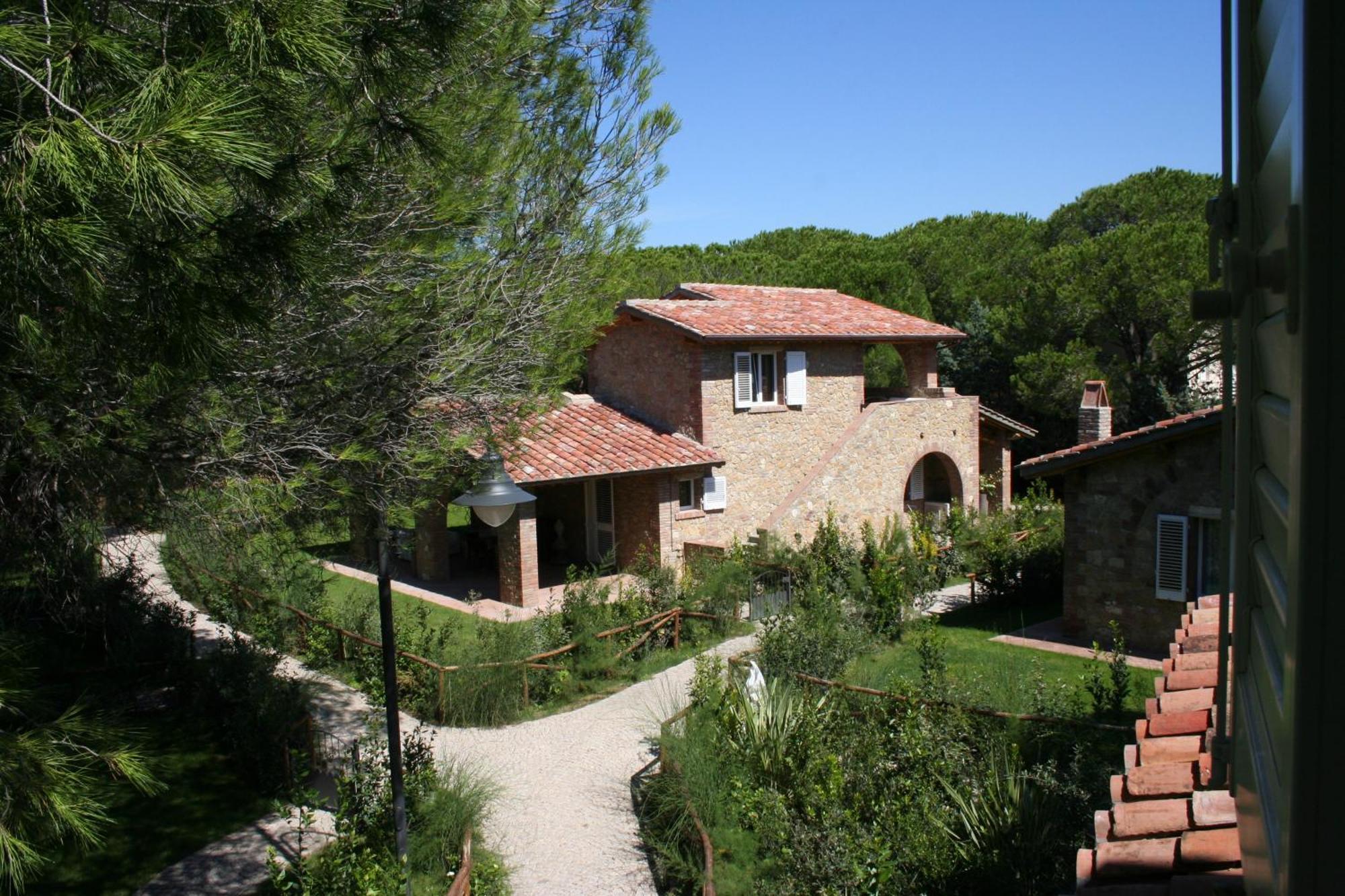 Villaggio I Sorbizzi Марина ди Бибона Екстериор снимка